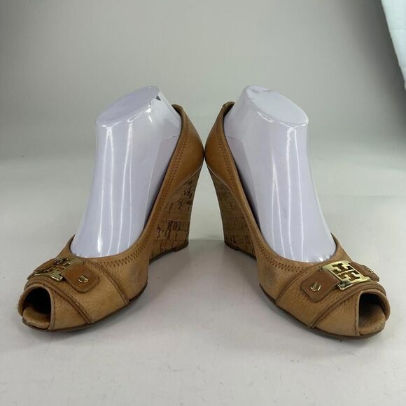 TORY BURCH British Tan Leather Gold Logo Peep Toe US 8 M Slip-on Wedge Heel Pump - Picture 7 of 12